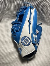 Wilson A2000 Model 1786 11.5 Inch Infielder  s Glove Blue/White BRAND NEW