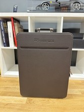 Ferrari Purosangue Marc Newson Trolley Gepäck