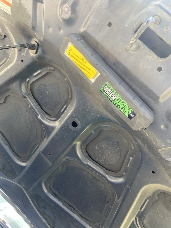 Matco Tools Super Form 2 600 Lumens Rechargeable Work Light ! - Image 4 of 4