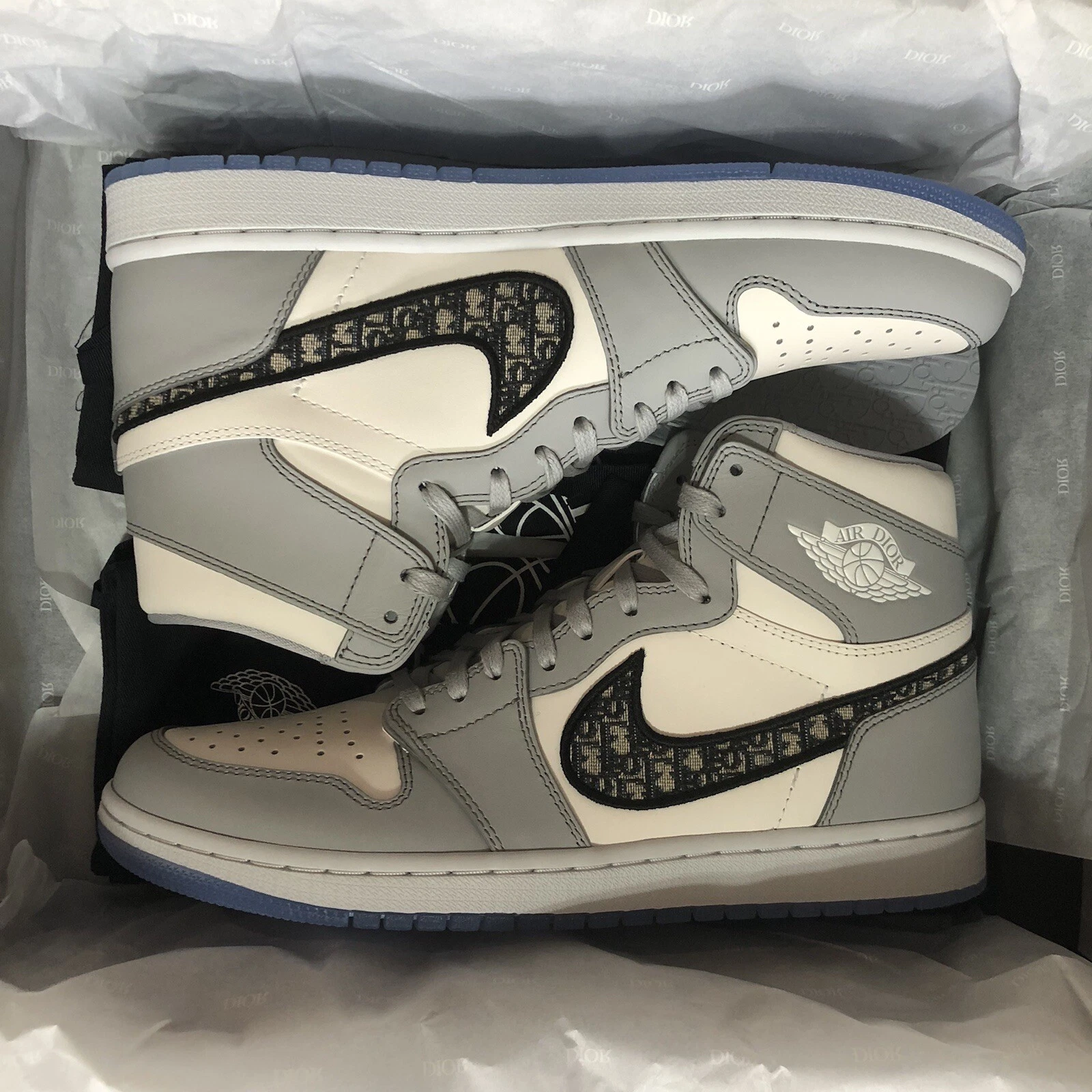 Nike X Dior Jordan 1 rétro haut loup gris