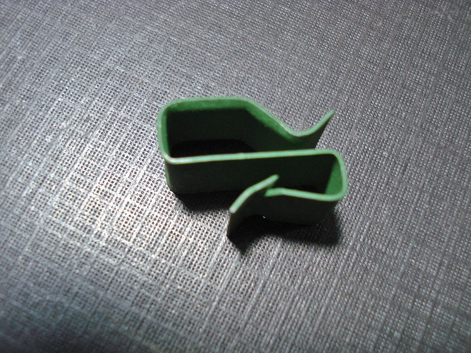 12 piezas NORS tablero maletero debajo del capó luz trasera cabeza cableado clips abrazaderas Ford Foto 2 de 4