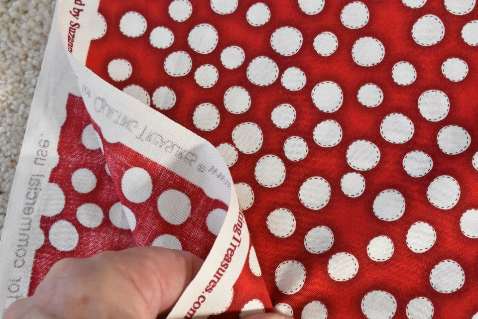 15" Long, White Circles on Red Quilt Cotton/Quilting Treasures/Shackelford,P3484 - Image 4 of 4