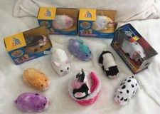 Lot Of 11 Zhu Zhu Pets Kung Zhu Battle Hamster Bunny Pink Bed Blanket