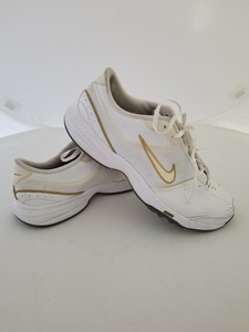 vintage tennis shoes womens