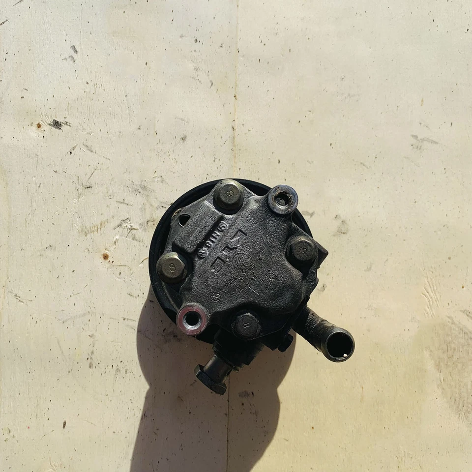 Bomba de dirección asistida genuina original para Volkswagen Jetta 1999 1J0422154B Foto 2 de 4