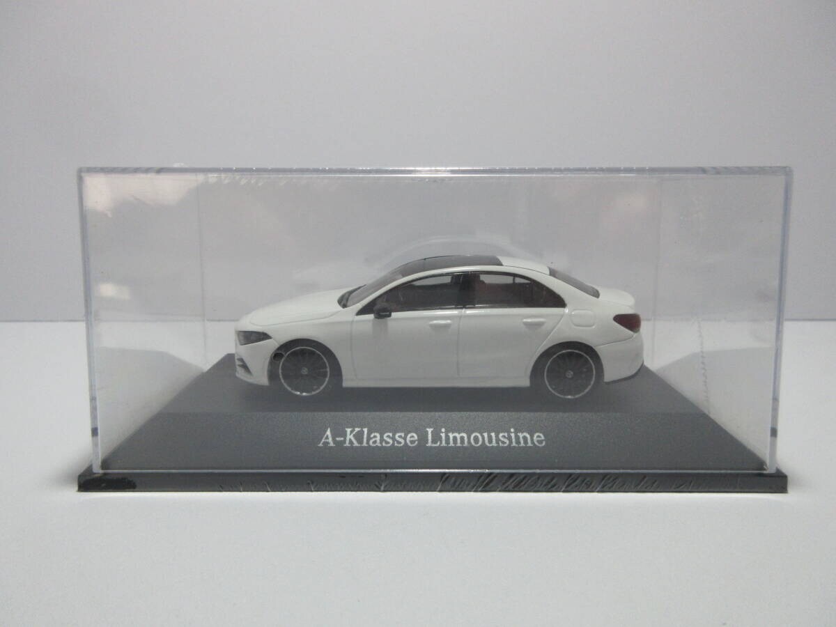 Mercedes-Benz A-Klasse Limousine 1/43 白 1:43 Mercedes-Benz A-Class Sedan Limousine Polar White Model