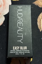 Huda Beauty Easy Blur Natural Airbrush Foundation Lava Cake 590R