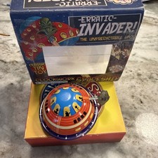 Classic Clockwork Tin Toy Spaceship UFO Erratic Invader Wind-Up