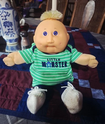 Vintage Cabbage Patch Doll In Sweet Outfit