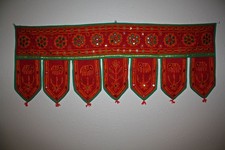 O8438 Hand Embroidered Ethnic Bandanwar. Elephants. Toran. Doortop. India