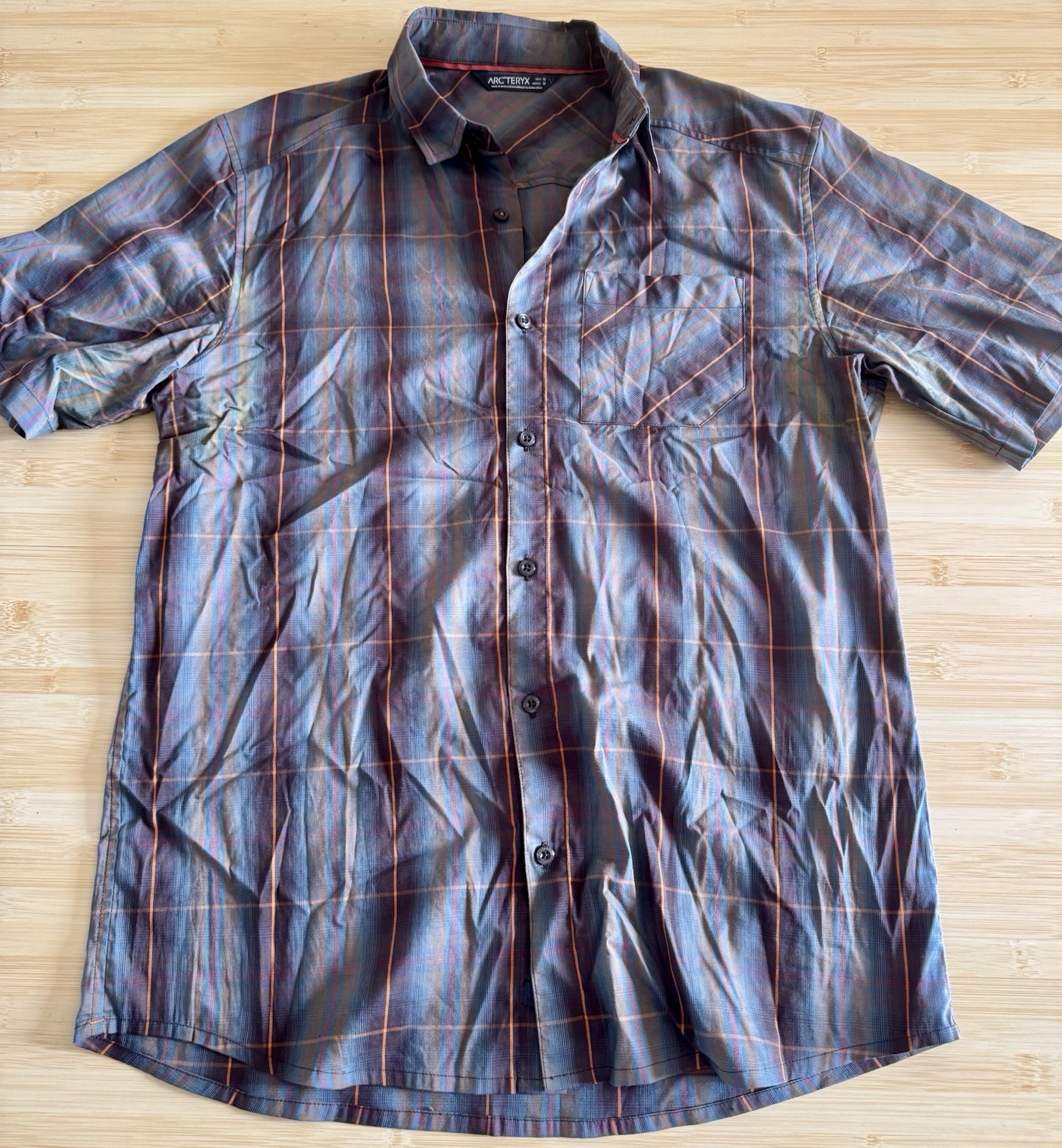 ARC'TERYX Arcteryx Camicia Uomo Media Bottoni Manica Corta Grigio Plaid Logo Esterno