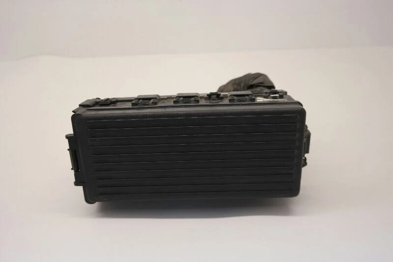 2003 Lincoln Aviator  Fuse Box Engine  - Image 2 of 4