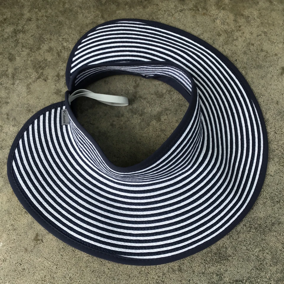 Columbia Cady Mountains Azul Beige Empacable Visera Talla O/S Sombrero a Rayas Foto 2 de 4