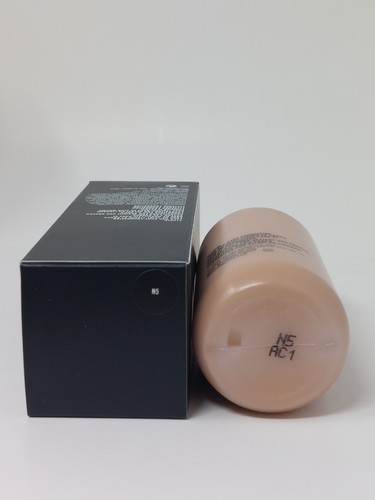 MAC N5 Face & Body Foundation Jumbo Size 120 ml / 4 oz - Picture 2 of 3