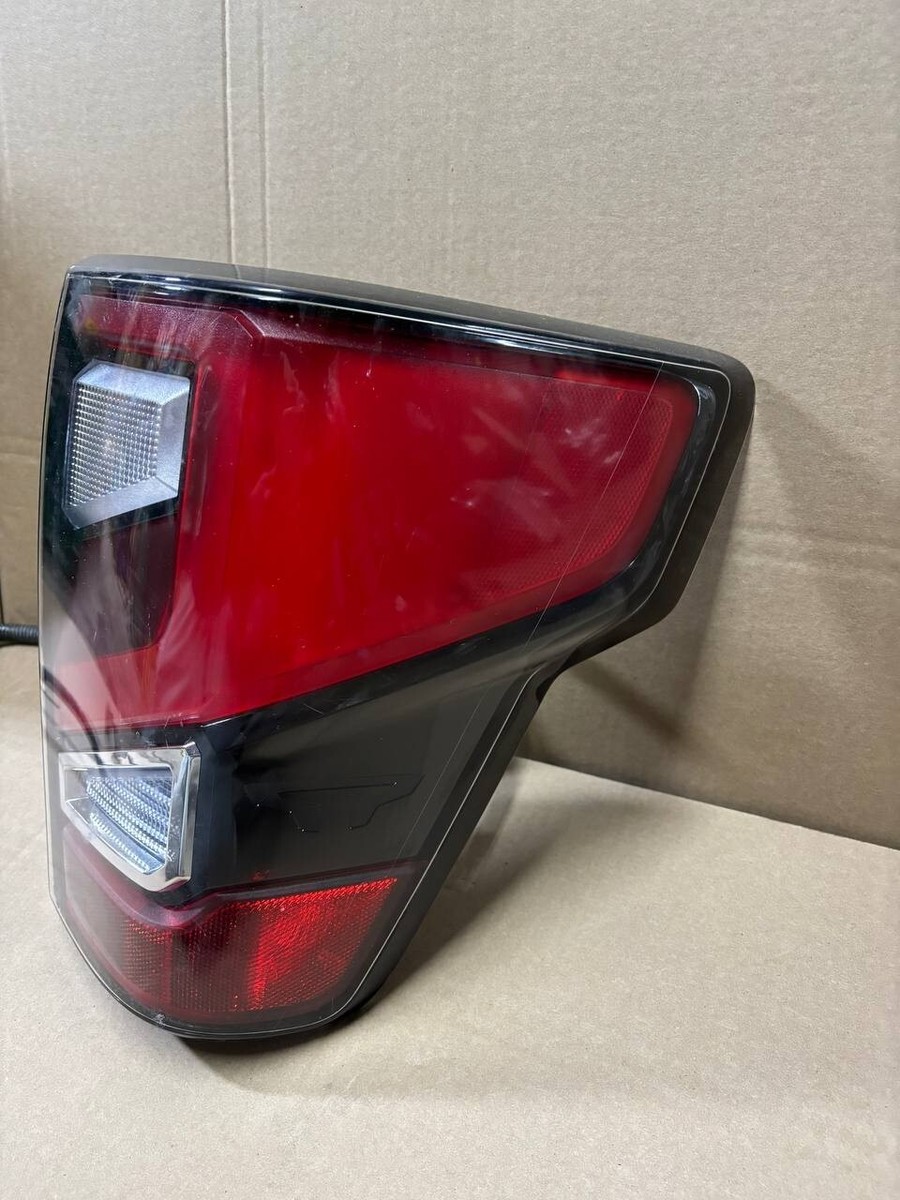 2020-2023 Nissan Titan XD RH Passenger Side tail Light Assembly