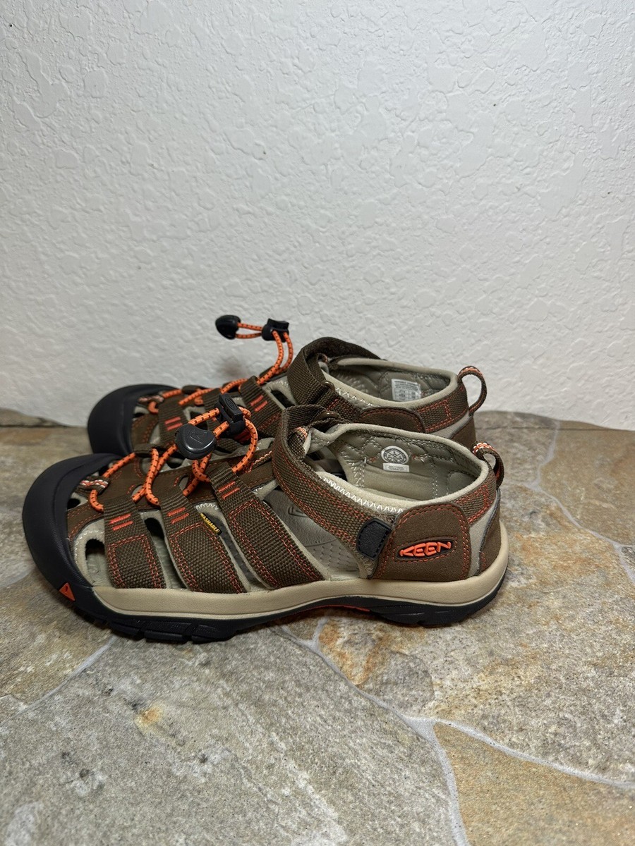 Keen Orange and Black Sandals for Outdoor Adventures Amazon.com | KEEN Unisex-Child Motozoa Breathable  main image 3