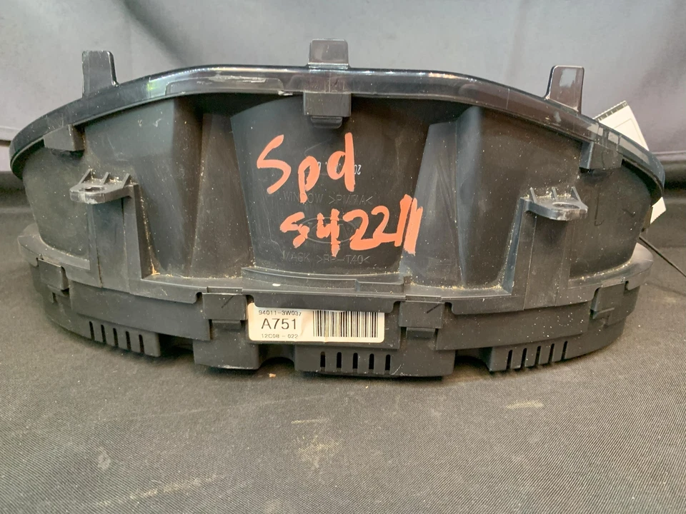 Fits 2010-2013 Kia Sportage Speedometer OEM#:940113W035 - Image 3 of 4
