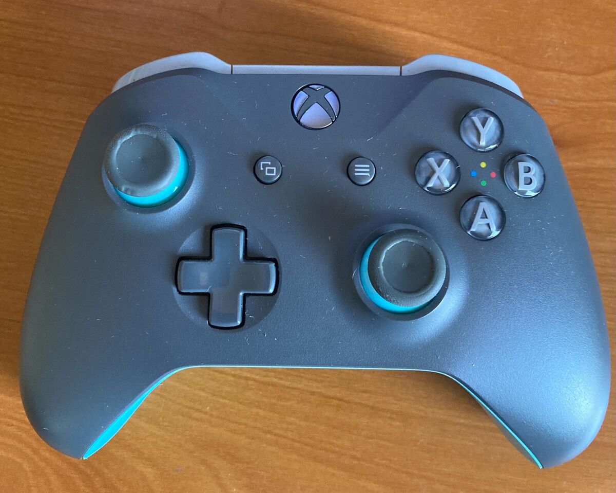 Xbox Wireless Controller – Grey/Blue