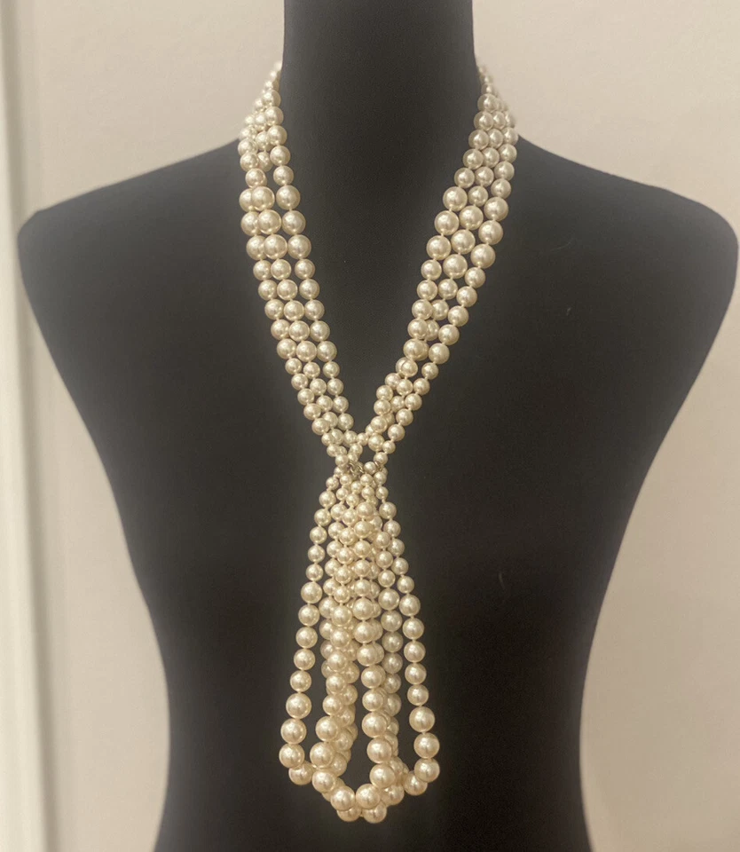 Collar lavaliere Chanel B14 blanco de perlas sintéticas multicala