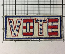 Parche rectangular vintage años 70 Vote rojo blanco y azul nunca vendido más de 40 años.