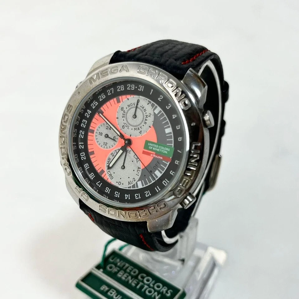 Reloj cronógrafo Benetton Bulova BN101 Japón esfera plateada 43 mm analógico Foto 2 de 4