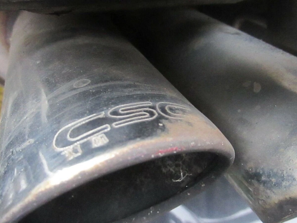 Alfa Romeo Spider 2.4 JTDM 2009 CSC mercado de accesorios escape deportivo secciones traseras - Imagen 3 de 4