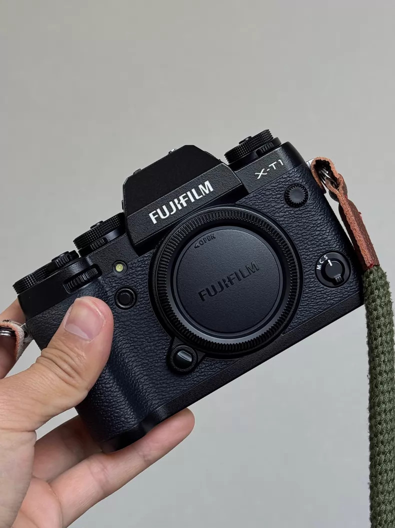 Fuji X-T1 vintage camera equipment - eBay listing photo 2