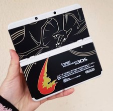 New Nintendo 3DS Cover Plates - Pokemon Center Charizard Edition