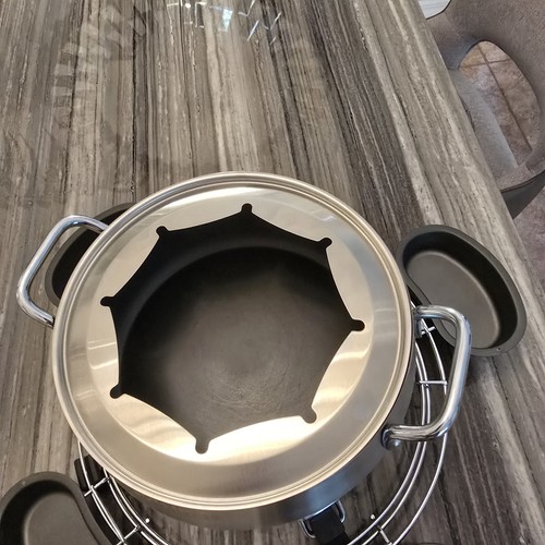 Cuisinart Fondue Set with Rotating Lazy Susan Stainless Steel Cuisinart - Picture 5 of 9