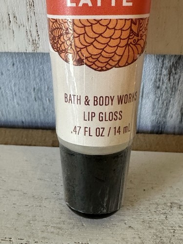 BATH & BODY WORKS “MARSHMALLOW PUMPKIN LATTE” LIP GLOSS .47 oz SEALED NEW - Picture 2 of 4