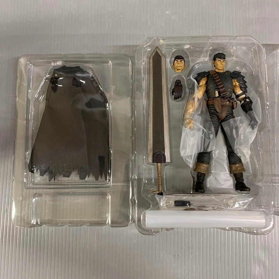 Figma Berserk No.120 Guts Black Swordsman Ver. Action Figure Max Factory - Image 2 of 4