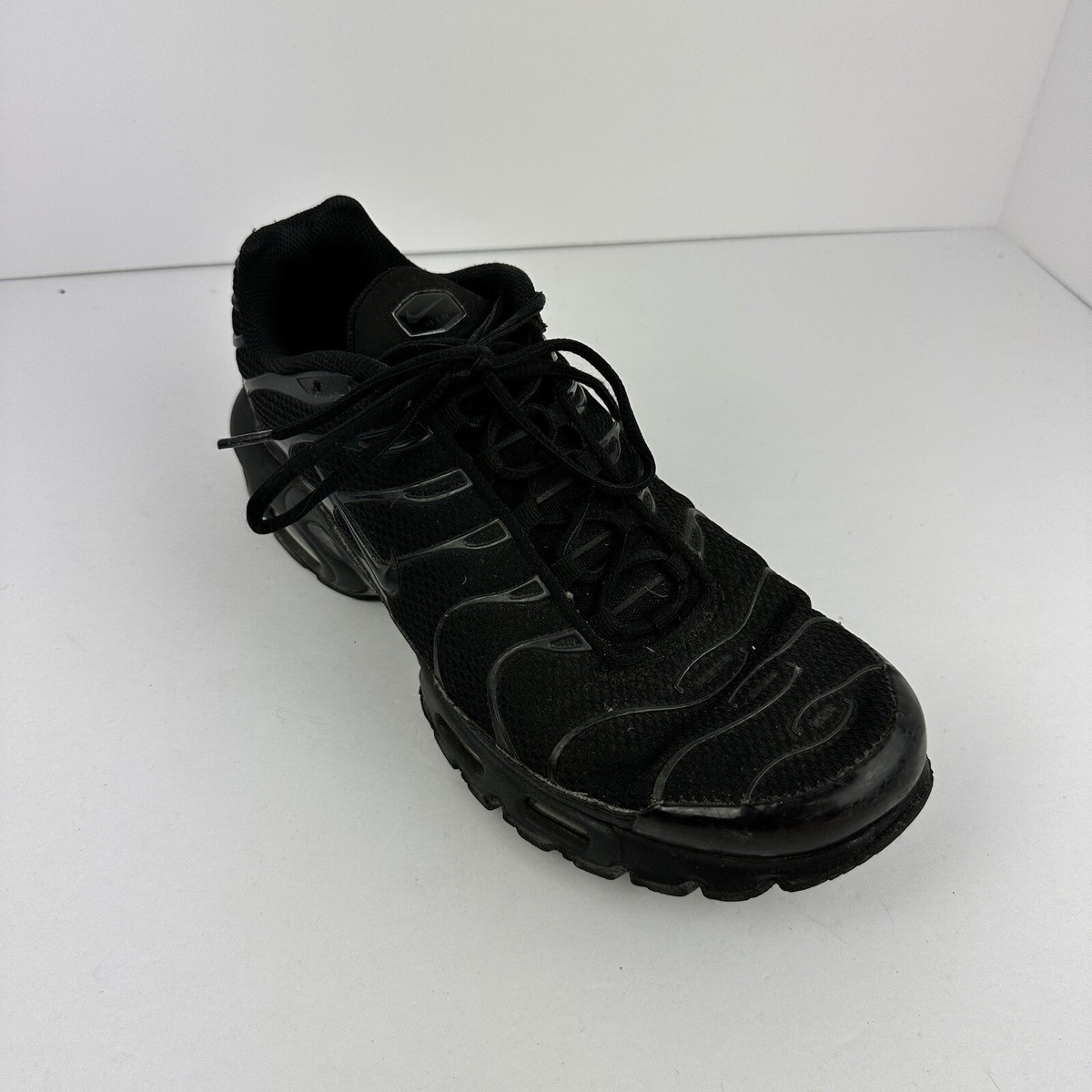 Nike Men's 11 Air Max Plus TN Running Lace Up Triple Black Nike Men's 11 Air Max Plus TN Running Lace Up Triple Black