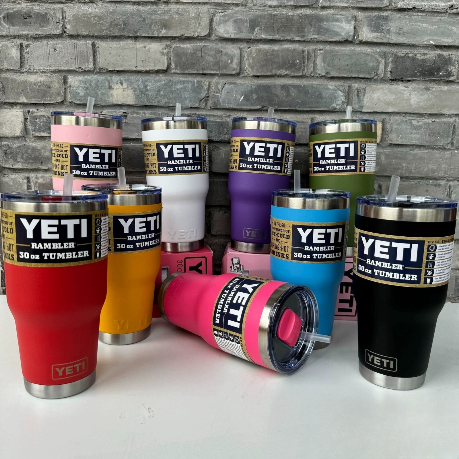 NEW YETI Rambler 30oz/887ml Stainless Steel Vacuum Insulated Tumbler Multicolor