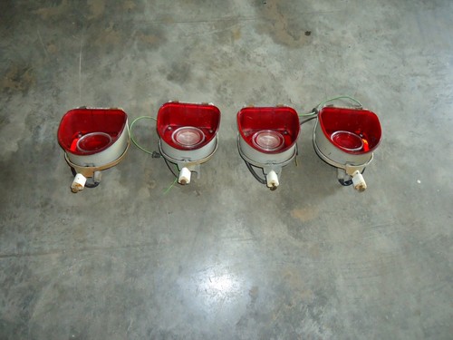 1968 CHEVROLET BEL AIR BISCAYNE TAILLIGHT TAIL LIGHT SET 68 - Picture 2 of 9