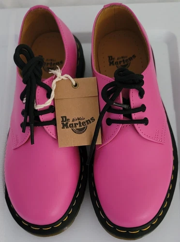 Doc Martens AirWair Smooth Pink Shoes Unisex Ladies/Girls Sz 5; Mens/Boys Sz 4