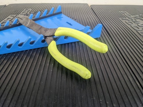 #az153 Snap On Tools 411CF Long Neck 35° Hi Viz HIVIZ YELLOW Needle Nose Pliers - Picture 5 of 17