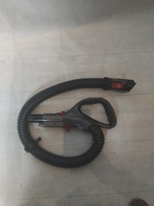 Shark Bodenstaubsauger Ersatzteile Griff + Schlauch funktionstüchtig NV680UKCO 40