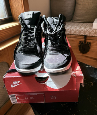 Brand New In box!  Nike Force Sky High Women s Sneakers Black/Anthracite