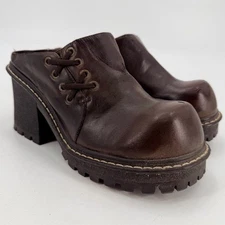 Vintage Y2K Brown Chunky Platform Lace Detail Clogs 9 Fashion Bug FLAWS