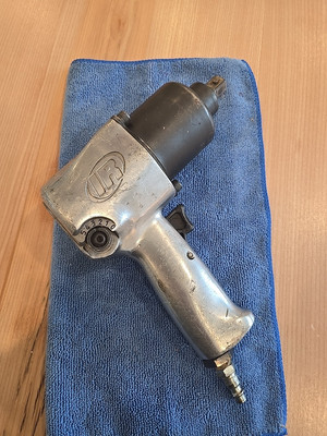 Ingersoll-Rand 2705P1 1/2'' Air Impact Wrench, 600 Ft-Lbs Max Rev Torque, Heavy