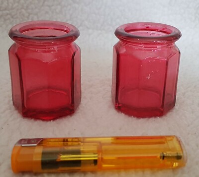2 x kleine rote Farbglasflasche