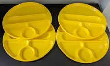 4 Vintage Sectioned Plastic Plates , 1970s  Yellow Picnic dishes