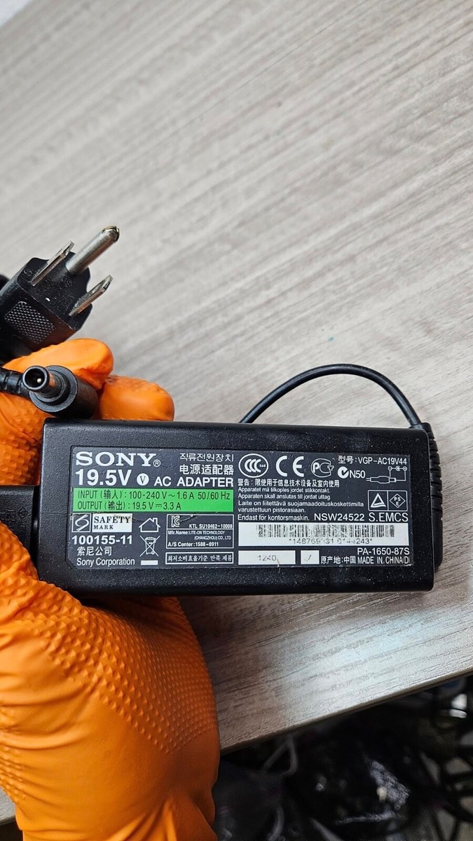 Genuine Original For Sony Vaio Vgp-ac19v44 Laptop Charger AC