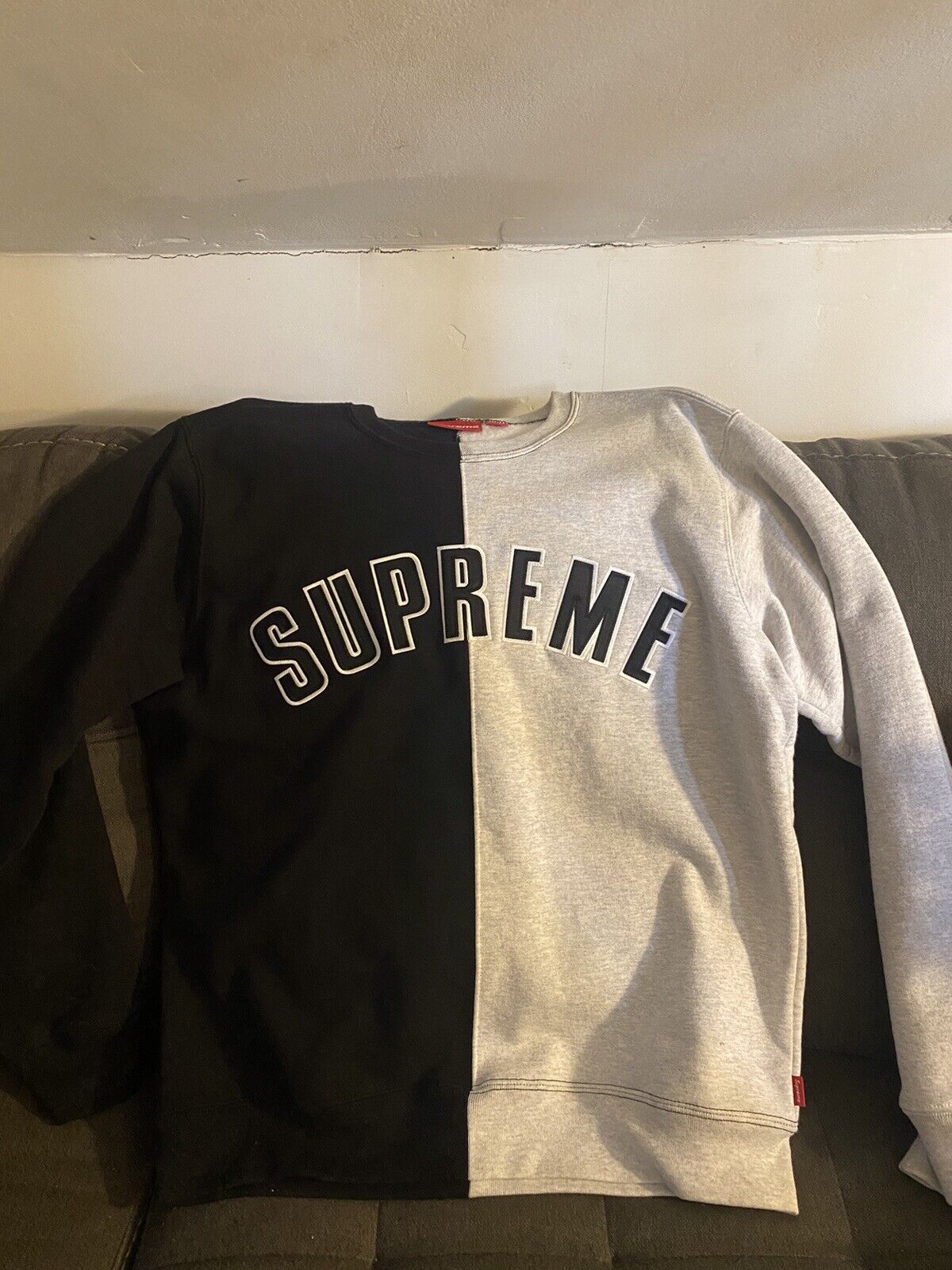 レシートの Supreme - Supreme Split Crewneck Sweatshirtの通販 by