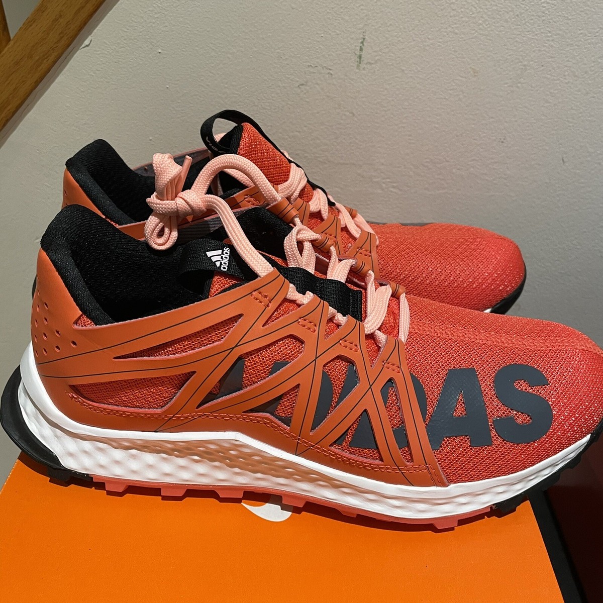 Shoe Discount Adidas Vigor Bounce K NEW Womens Size ADIDAS VIGOR