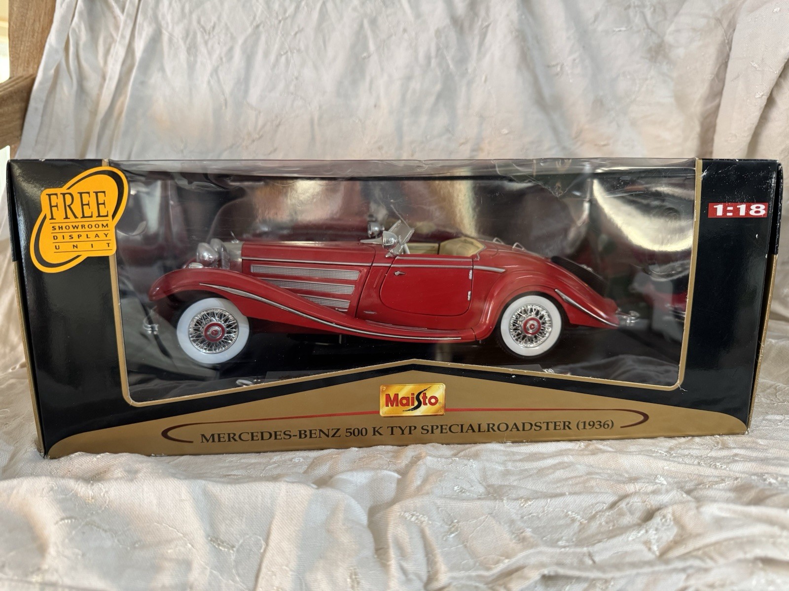 Maisto Premier Edition #36898 1936 Mercedes-Benz 500 K Typ Specialroadster Red