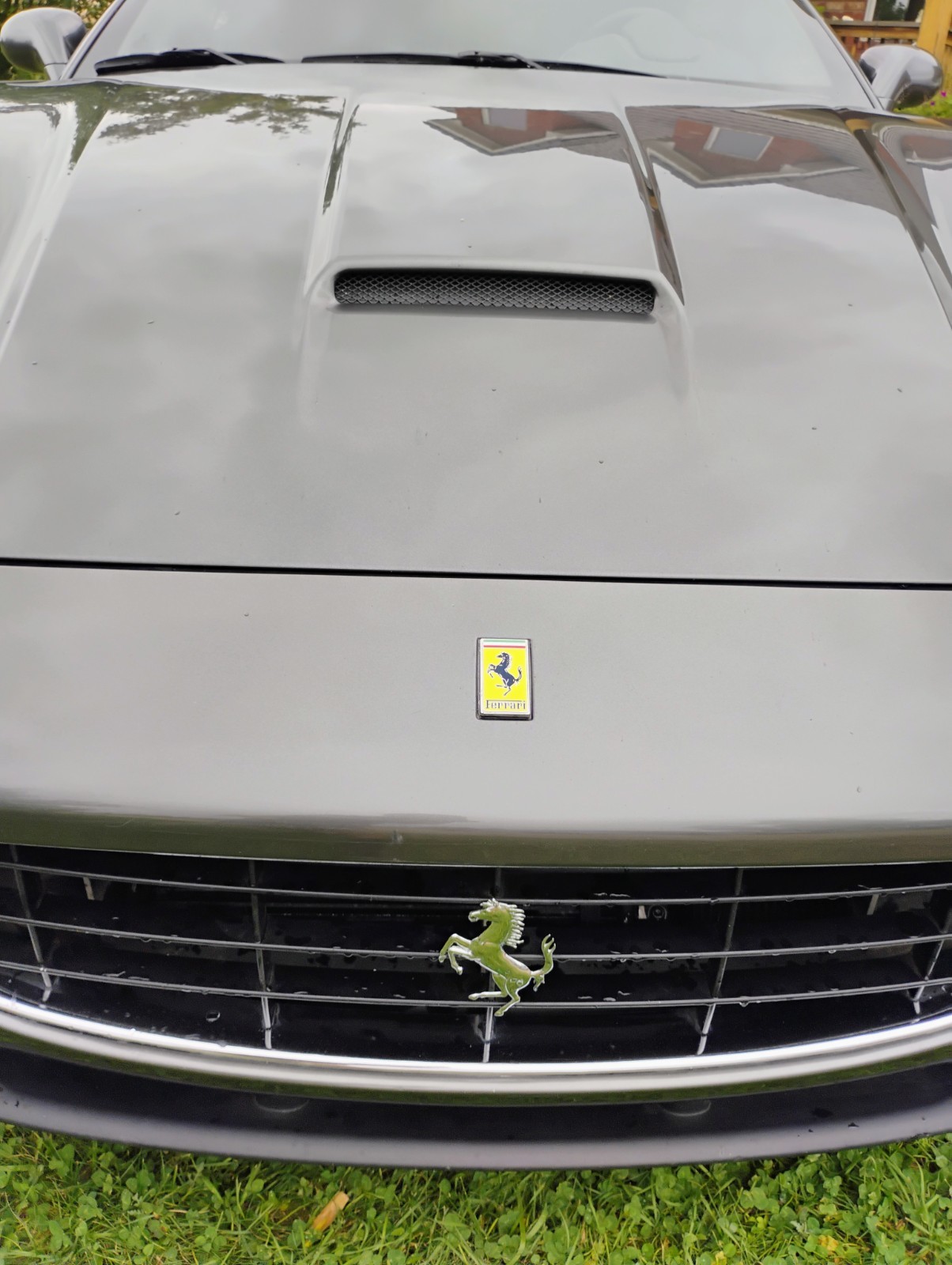 Chipped, Works 2008-2014 Ferrari California Rear Left Bumper Lower Tail Light 