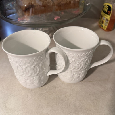 Noritake White Porcelain Embossed Floral Coffee Mugs Set of 2 8 oz Microwave