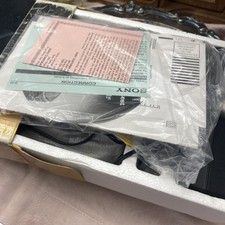 Vintage Sony Discman D-33 CD Compact Disc Portable With Original Box Working