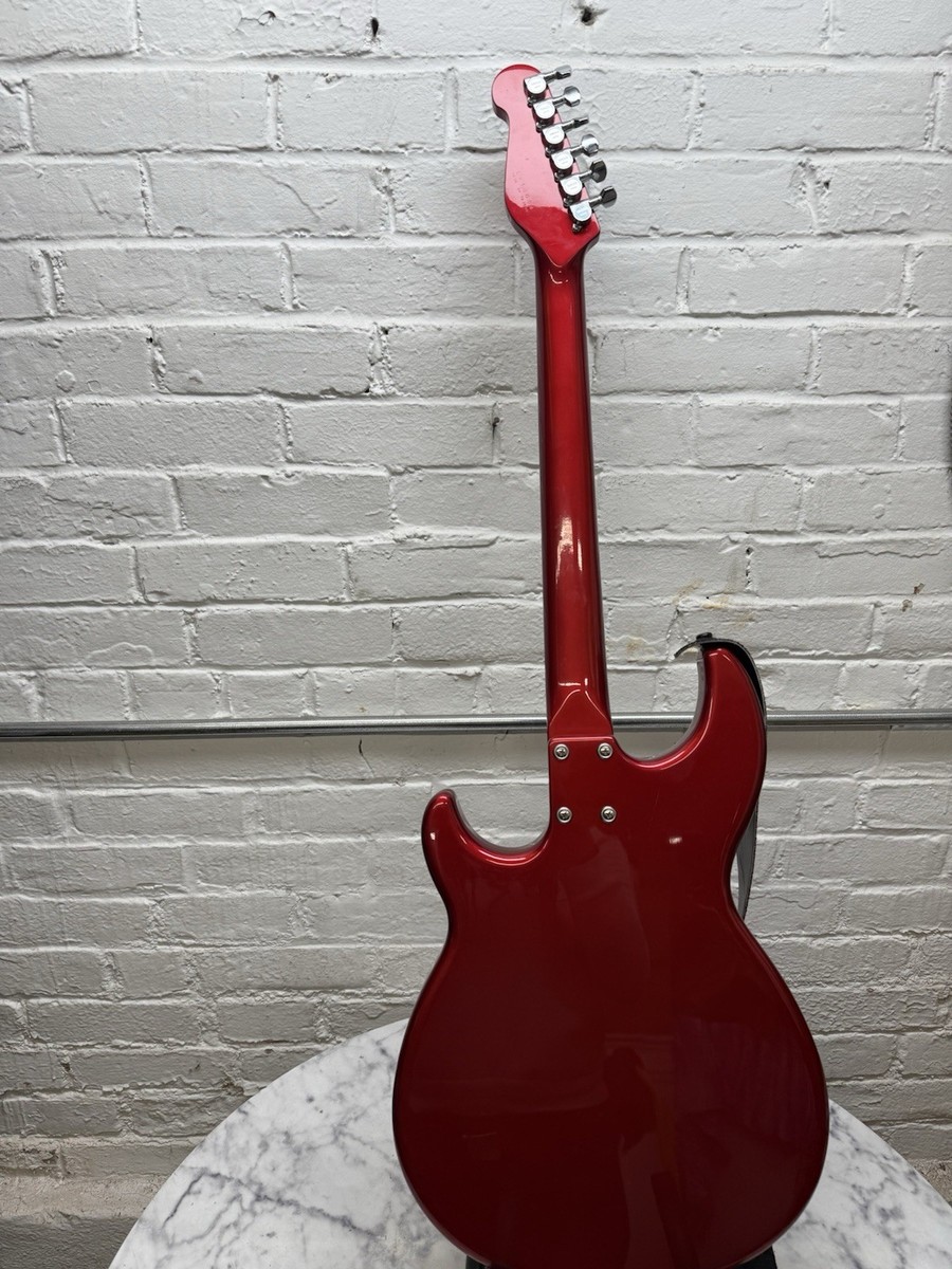 Yamaha SE200 Cherry Red Solid Body Electric Guitar Used In Very